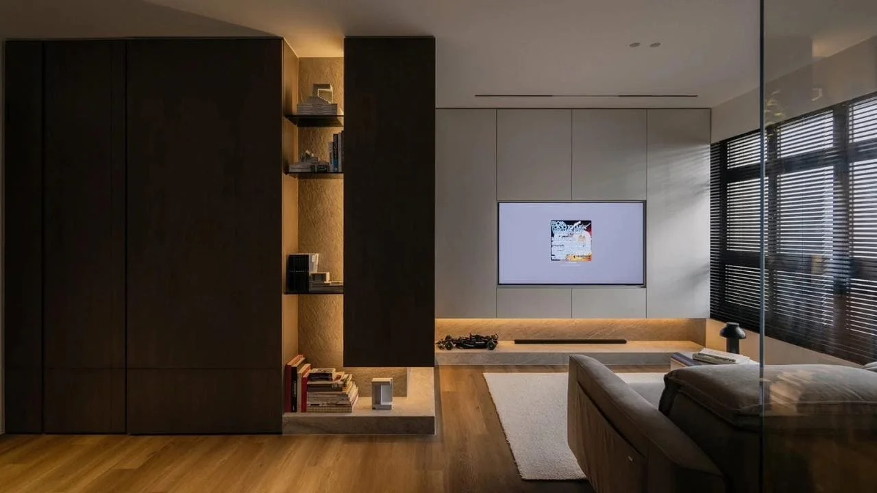 Muhammad Jumeirah Golf Estates villa custom room divider with media wall by Revive Hub